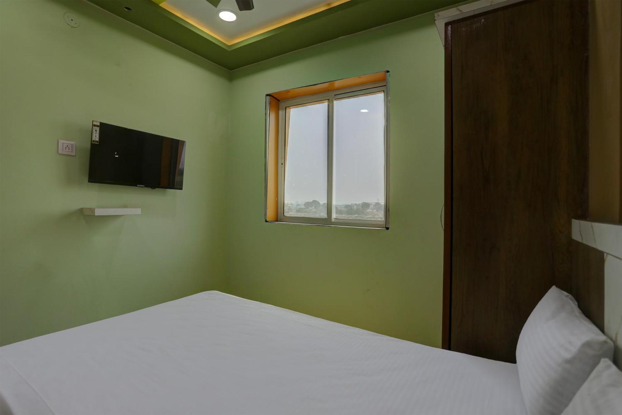 Spot On Hotel Ronak Place Indore Exterior photo